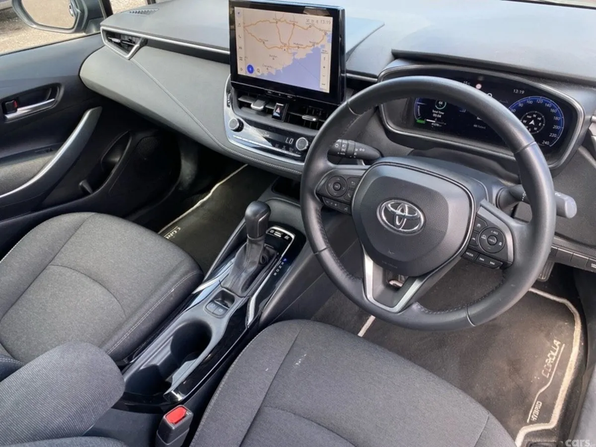 Toyota Corolla Saloon, Petrol Hybrid, 2024, Blue