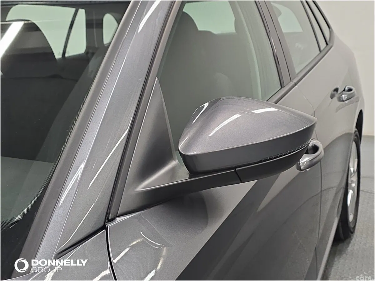 Skoda Scala Hatchback, Petrol, 2026, 