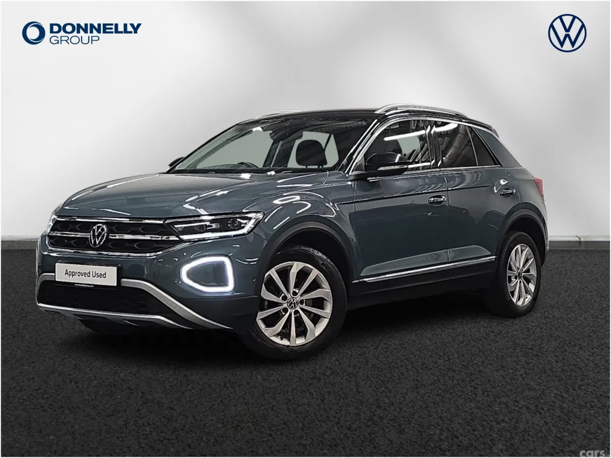 Volkswagen T-Roc Hatchback, Petrol, 2023, Blue