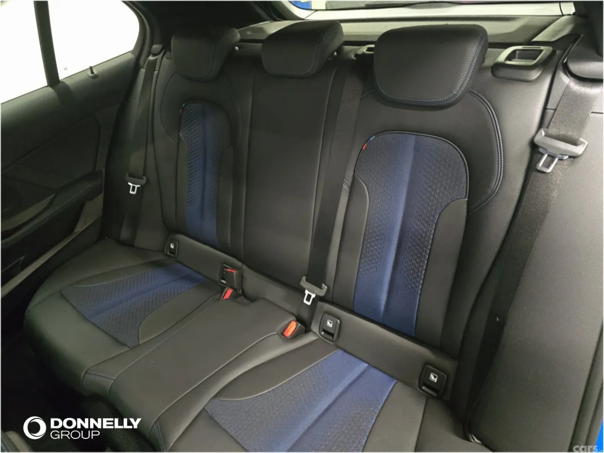 BMW 1-Series Hatchback, Diesel, 2023, Blue