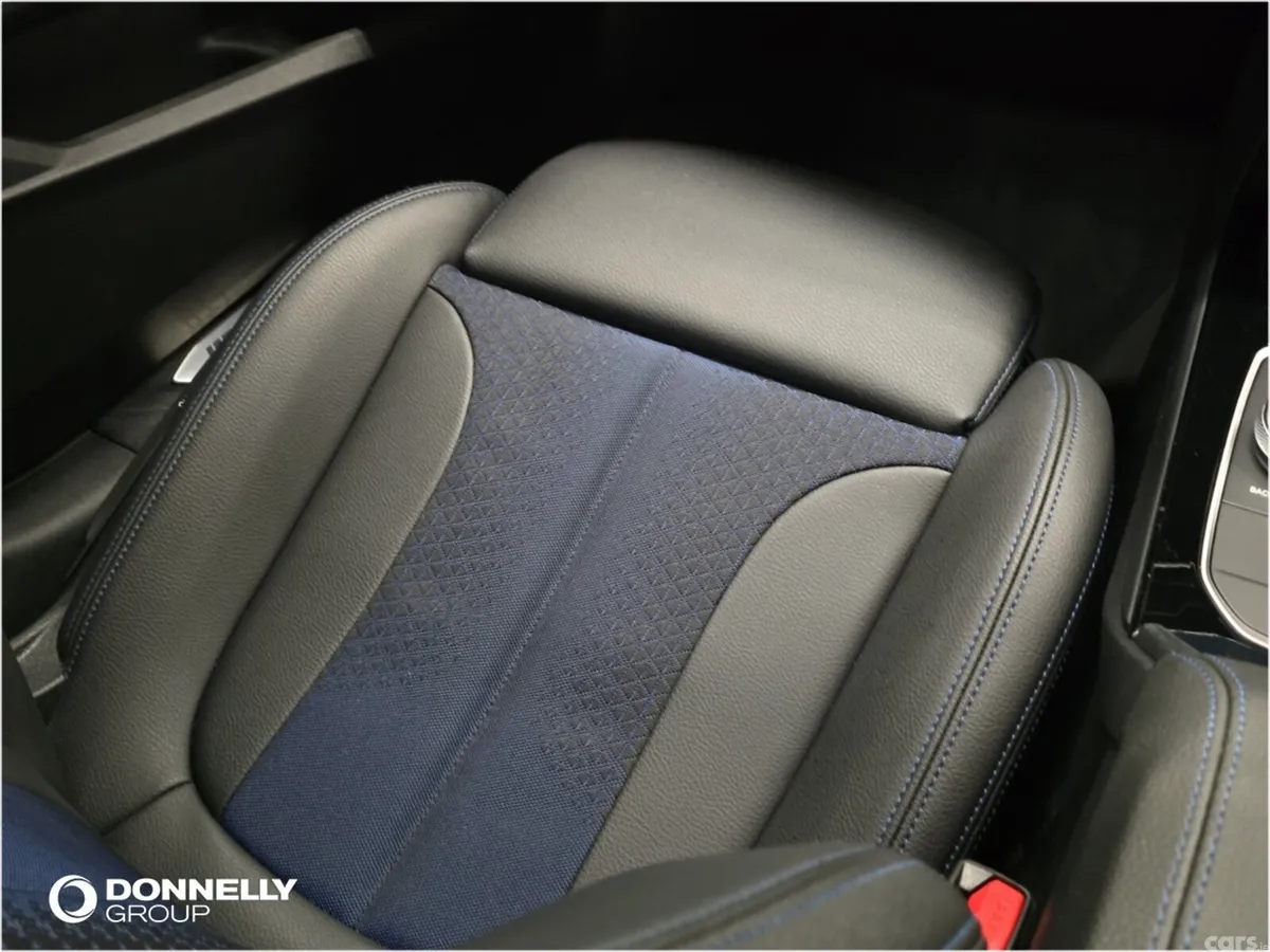 BMW 1-Series Hatchback, Diesel, 2023, Blue