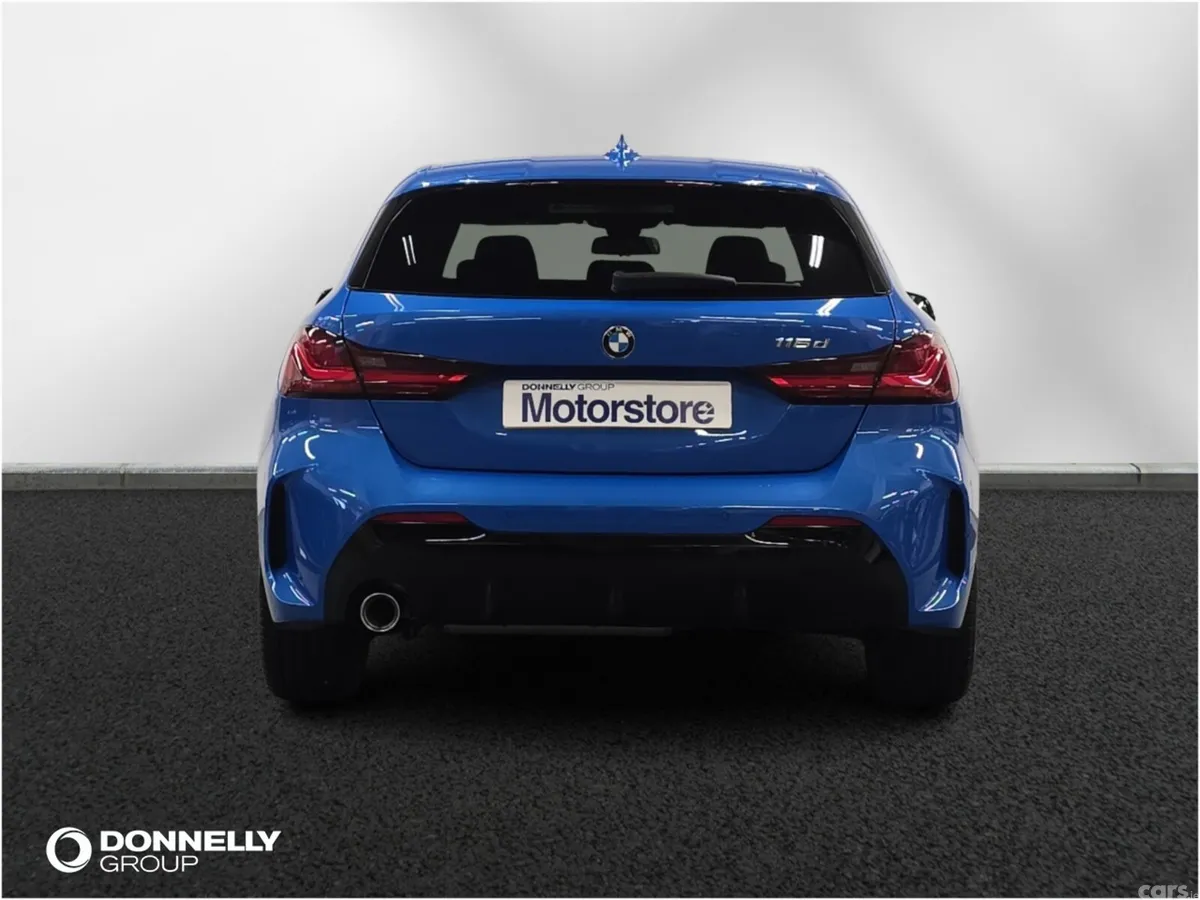 BMW 1-Series Hatchback, Diesel, 2023, Blue