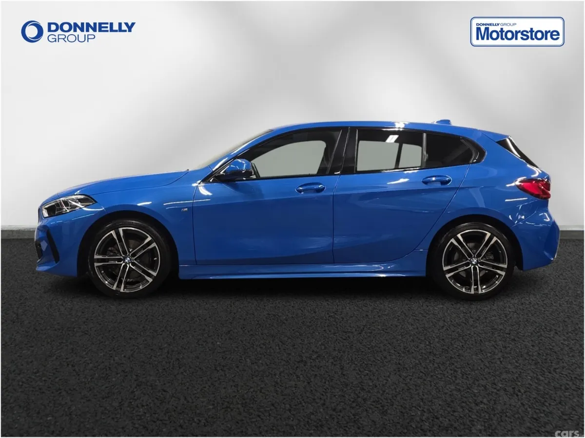 BMW 1-Series Hatchback, Diesel, 2023, Blue