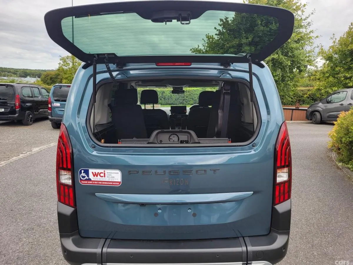 Peugeot Rifter MPV, Diesel, 2026, Blue