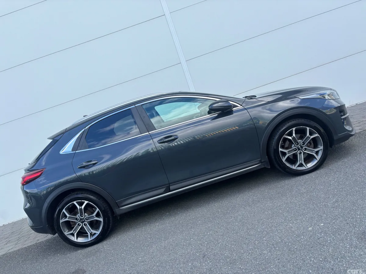 Kia XCeed Hatchback, Petrol Plug-in Hybrid, 2021, Grey