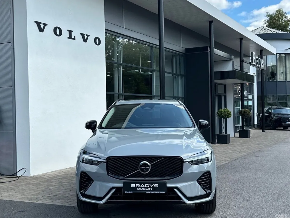 Volvo XC60 SUV, Petrol Plug-in Hybrid, 2026, Grey