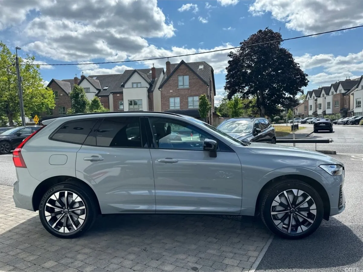 Volvo XC60 SUV, Petrol Plug-in Hybrid, 2026, Grey