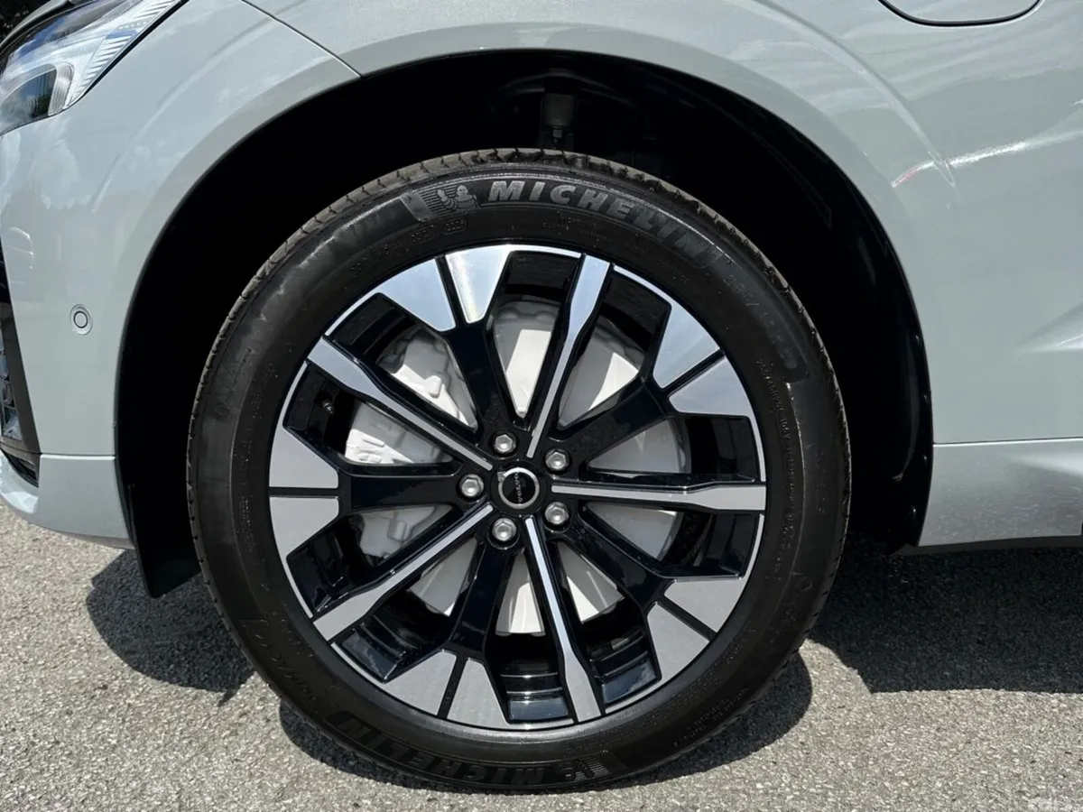 Volvo XC60 SUV, Petrol Plug-in Hybrid, 2026, Grey