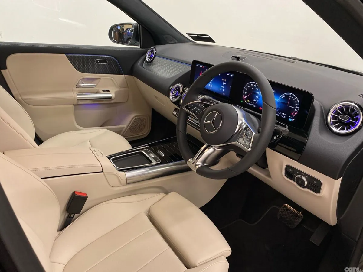 Mercedes-Benz GLA SUV, Petrol Plug-in Hybrid, 2026, Black
