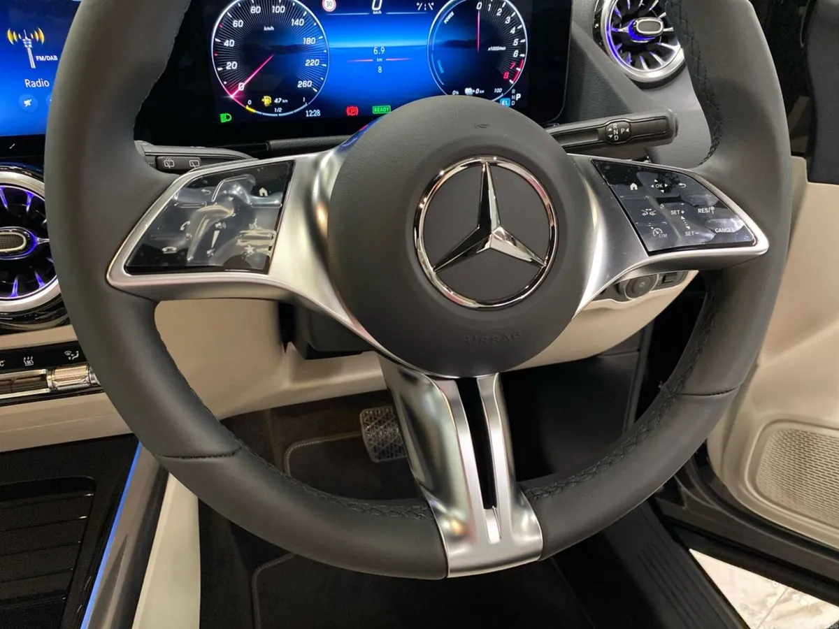 Mercedes-Benz GLA SUV, Petrol Plug-in Hybrid, 2026, Black