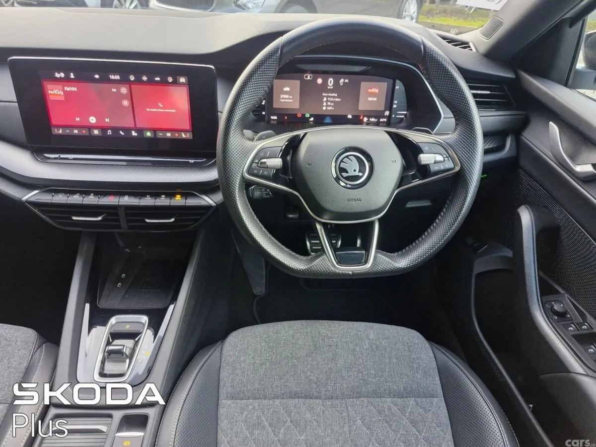 Skoda Octavia Saloon, Diesel, 2025, Silver
