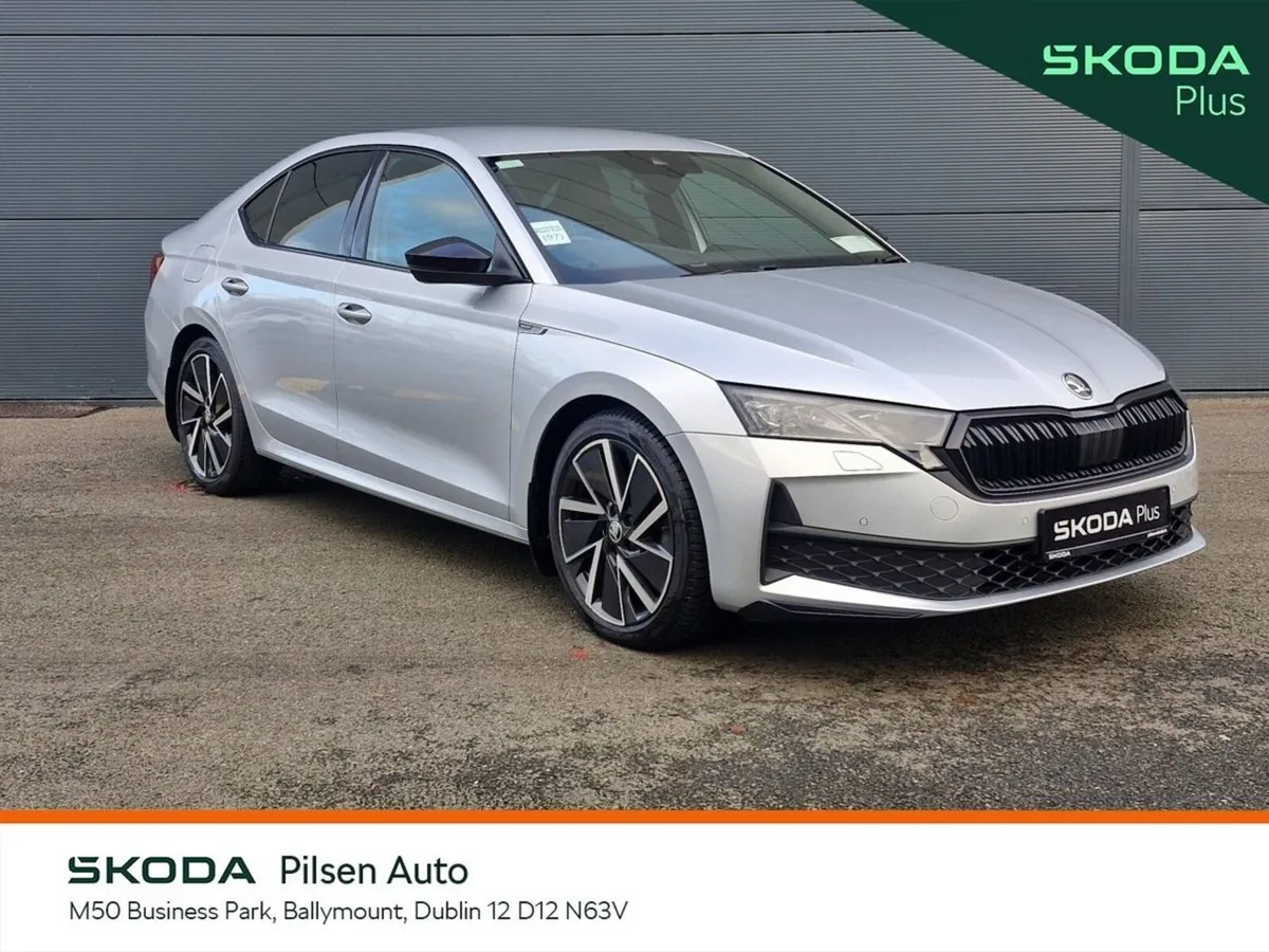 Skoda Octavia Saloon, Diesel, 2025, Silver