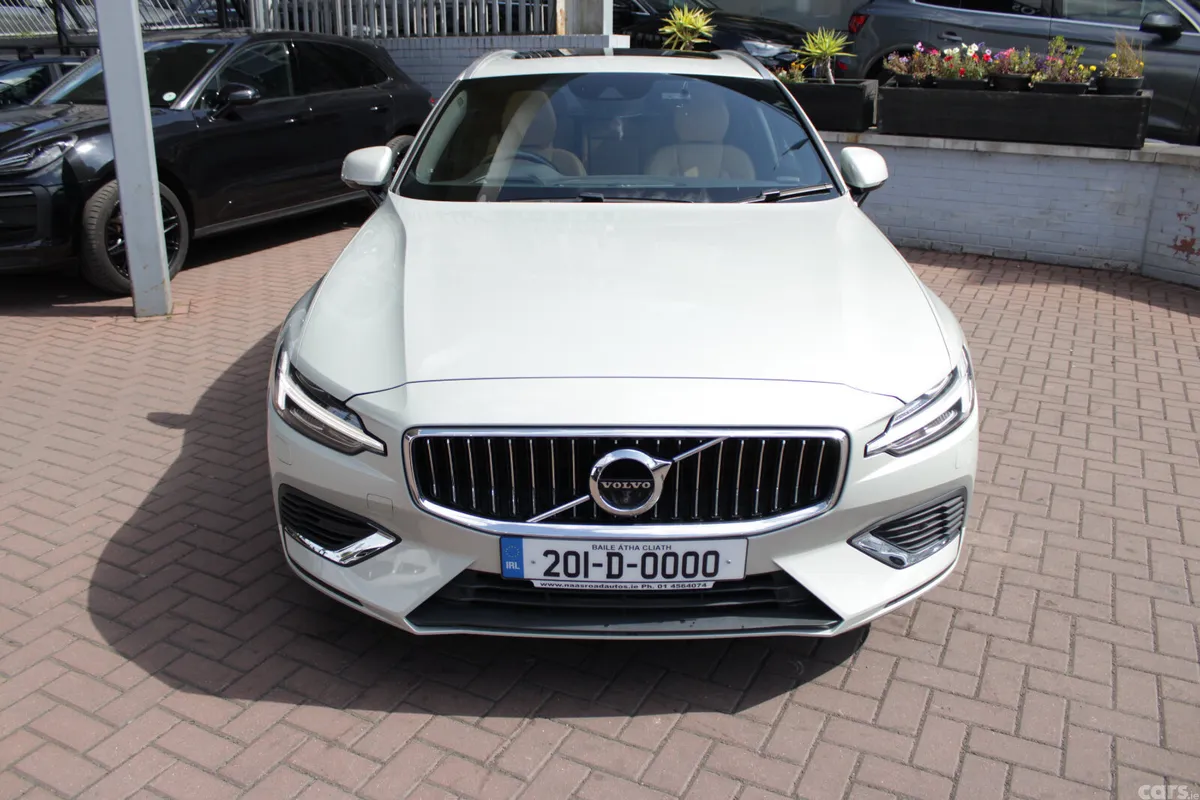Volvo V60 Estate, Petrol Plug-in Hybrid, 2020, Silver