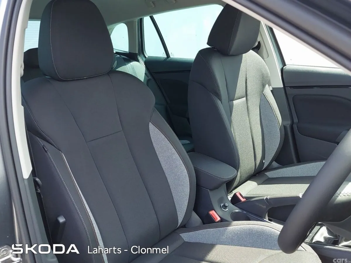 Skoda Scala Hatchback, Petrol, 2026, Grey