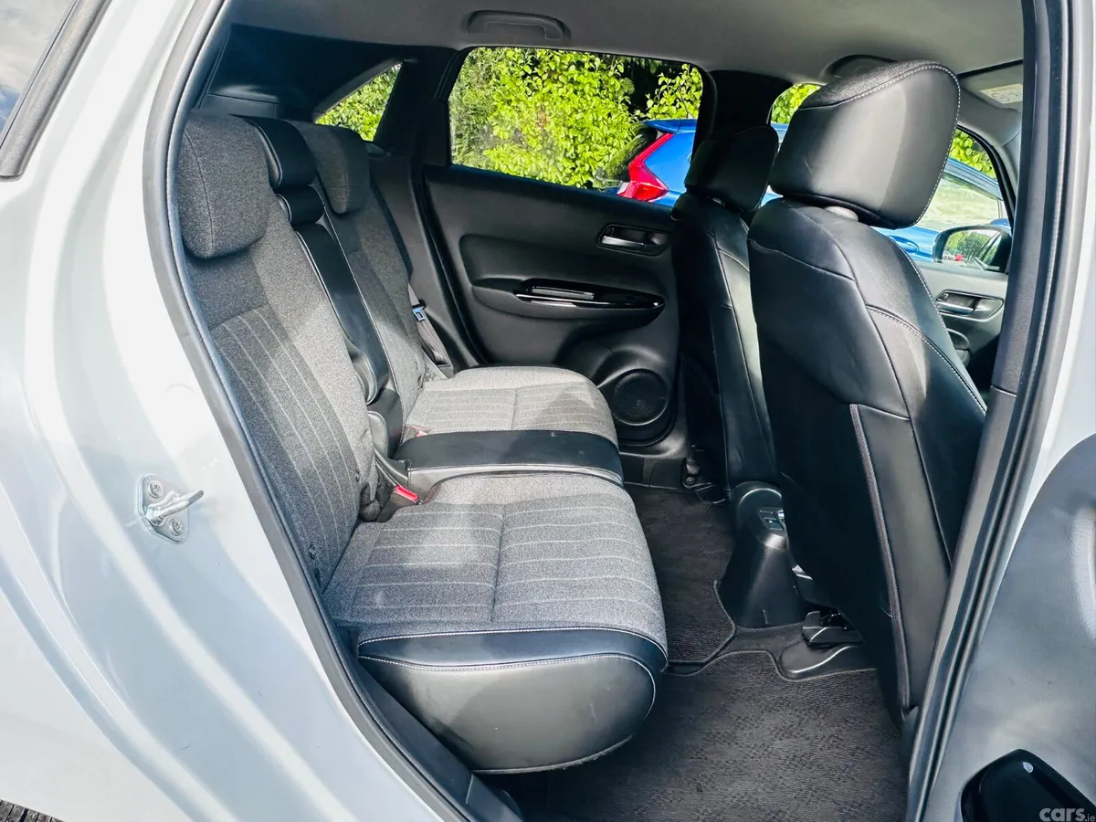 Honda Fit Hatchback, Petrol Hybrid, 2022, White