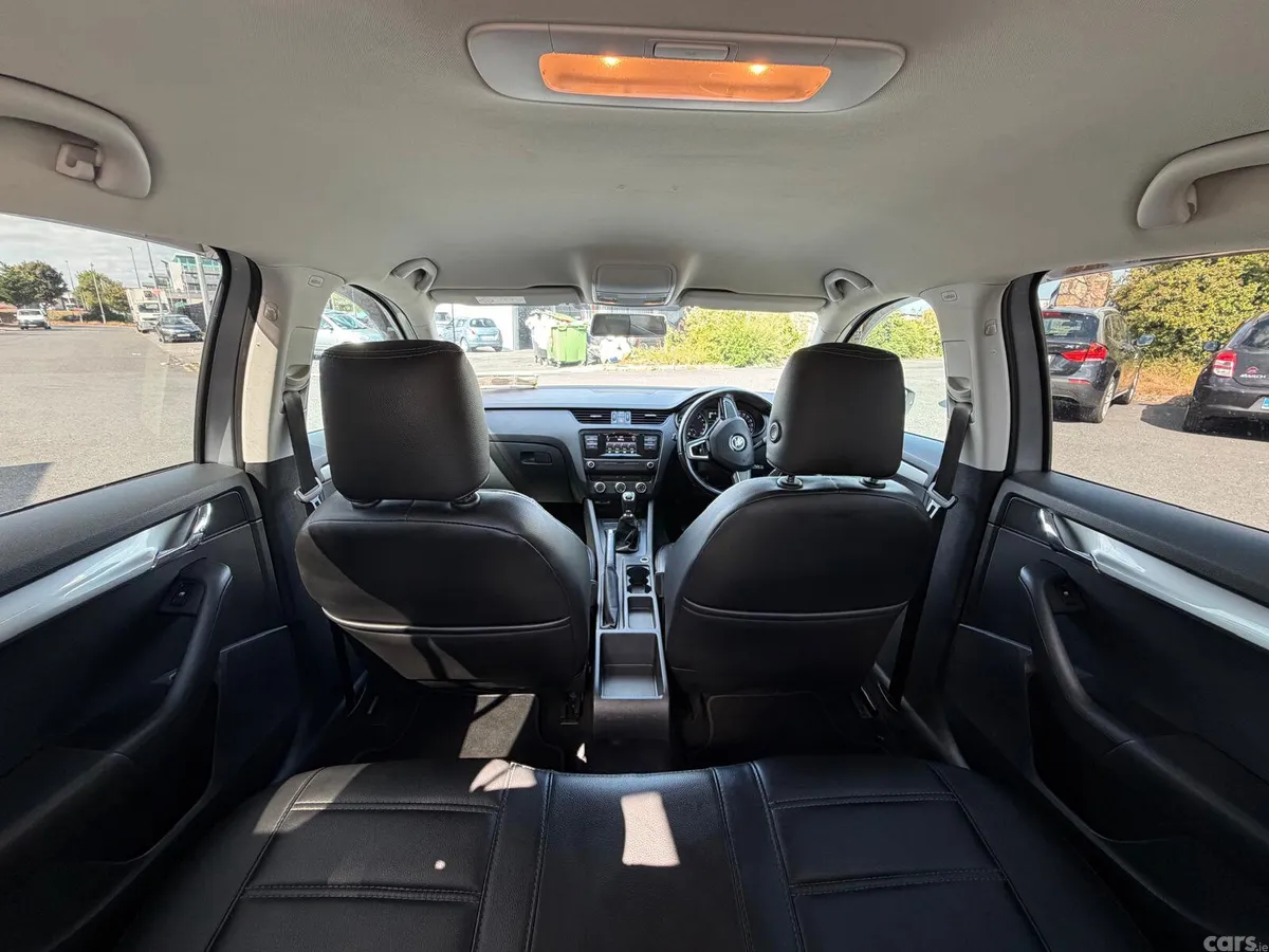 Skoda Octavia Saloon, Diesel, 2016, Silver