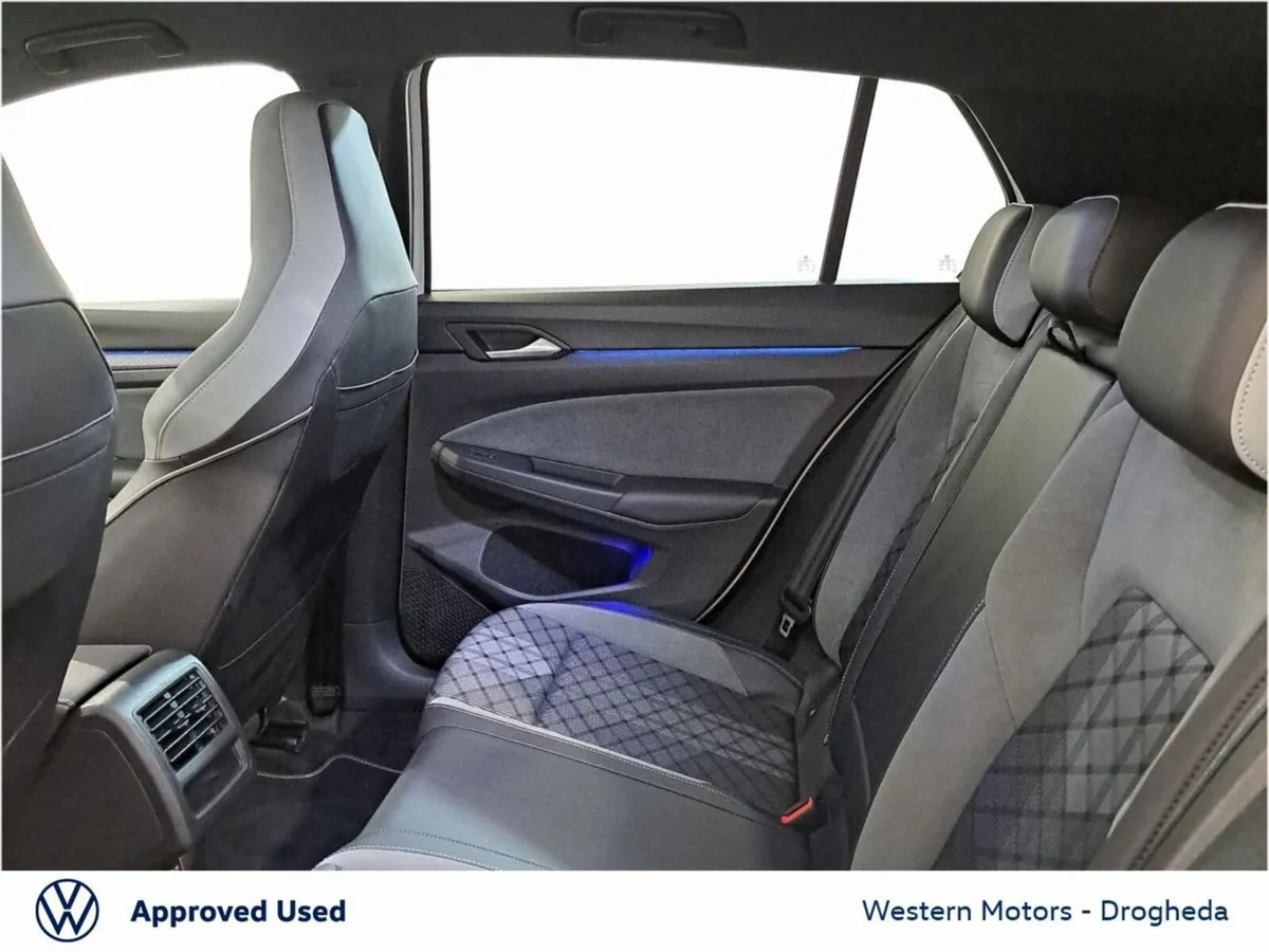 Volkswagen Golf Hatchback, Diesel, 2022, White