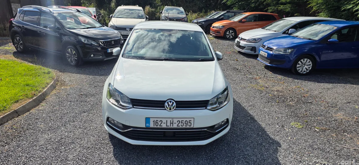 Volkswagen Polo Hatchback, Petrol, 2016, White