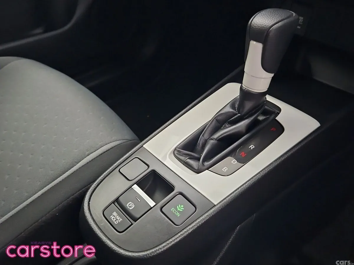 Honda Fit Hatchback, Petrol Hybrid, 2023, Silver