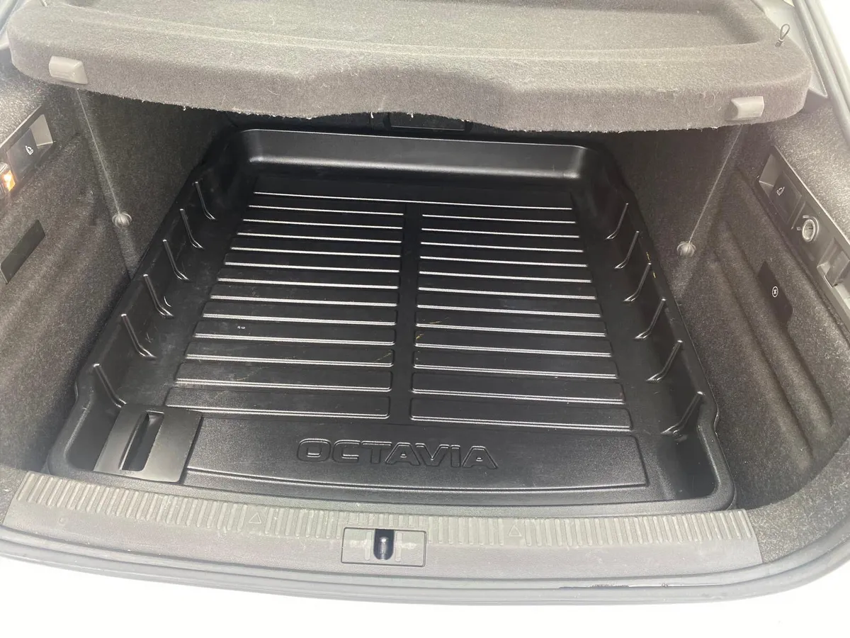 Skoda Superb Saloon, Diesel, 2017, White
