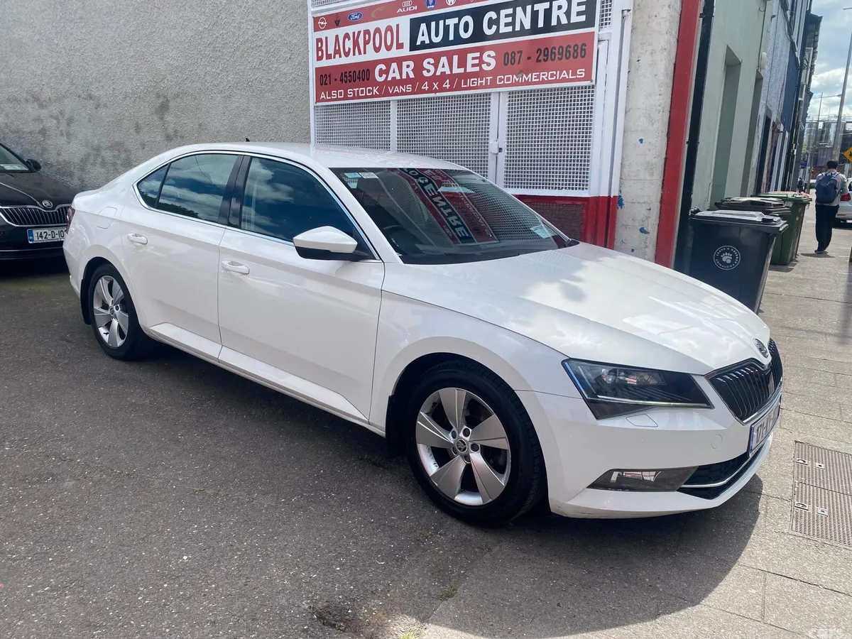 Skoda Superb Saloon, Diesel, 2017, White