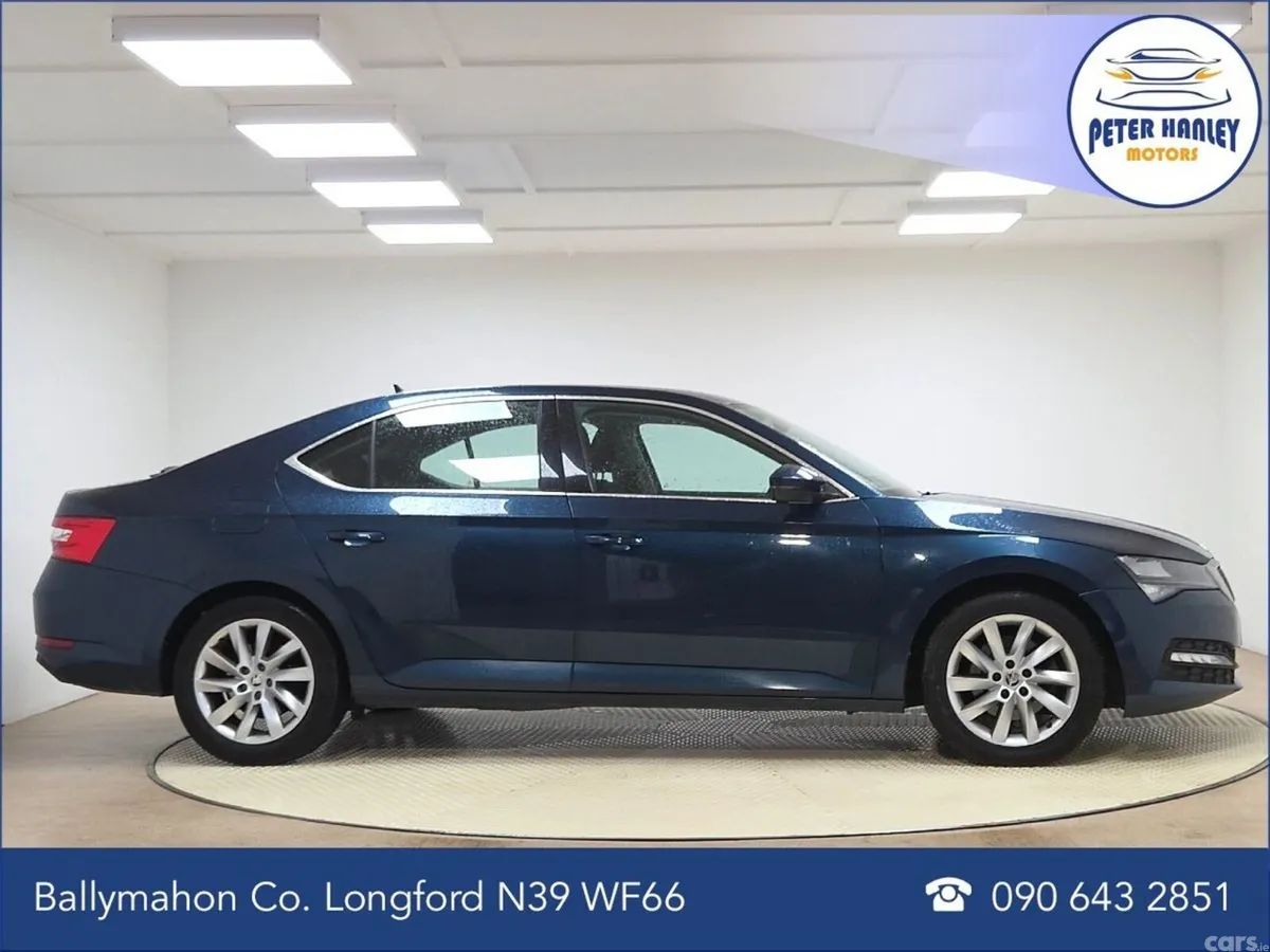 Skoda Superb Saloon, Diesel, 2023, Blue
