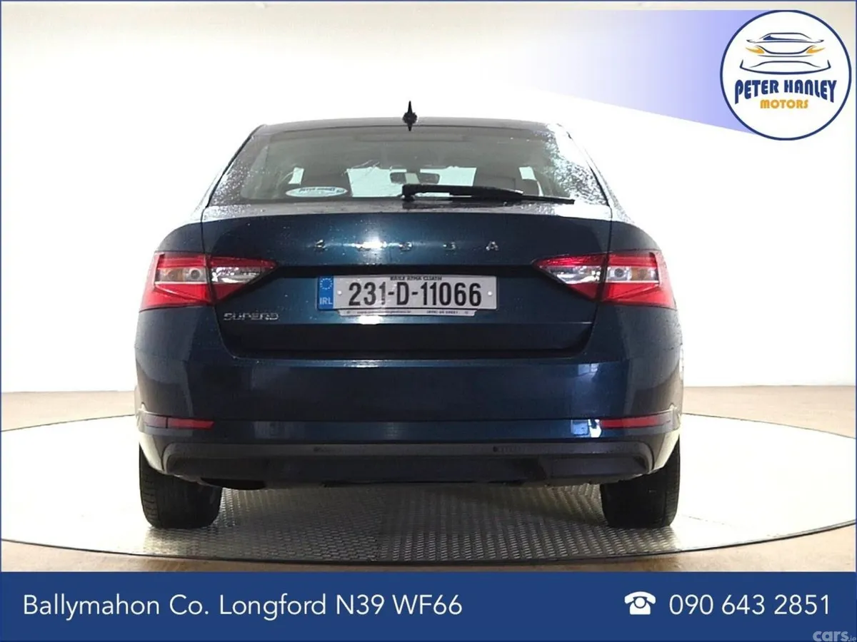 Skoda Superb Saloon, Diesel, 2023, Blue