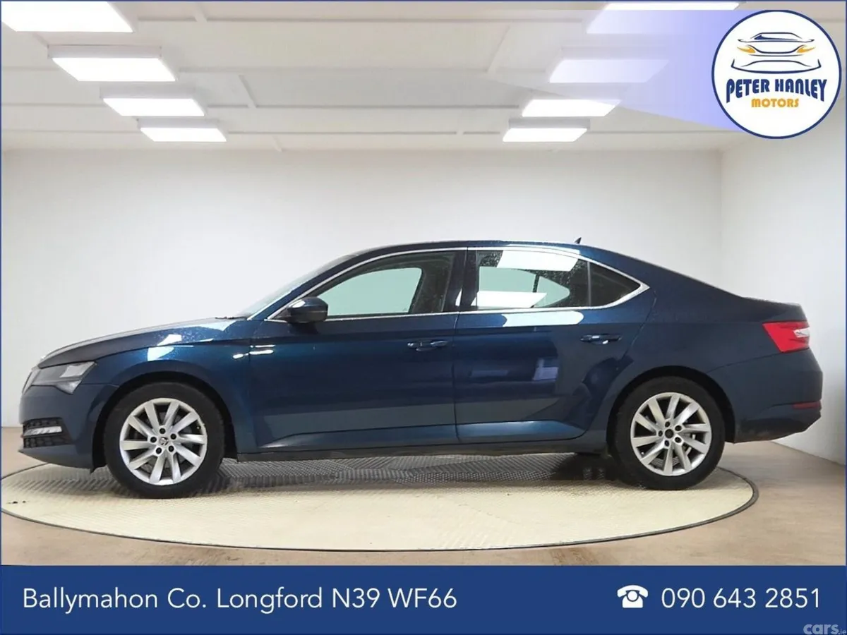 Skoda Superb Saloon, Diesel, 2023, Blue