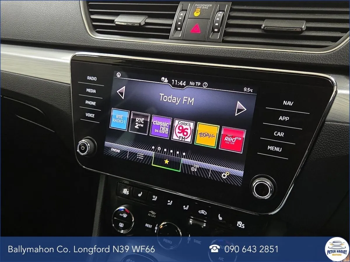Skoda Superb Saloon, Diesel, 2023, Blue
