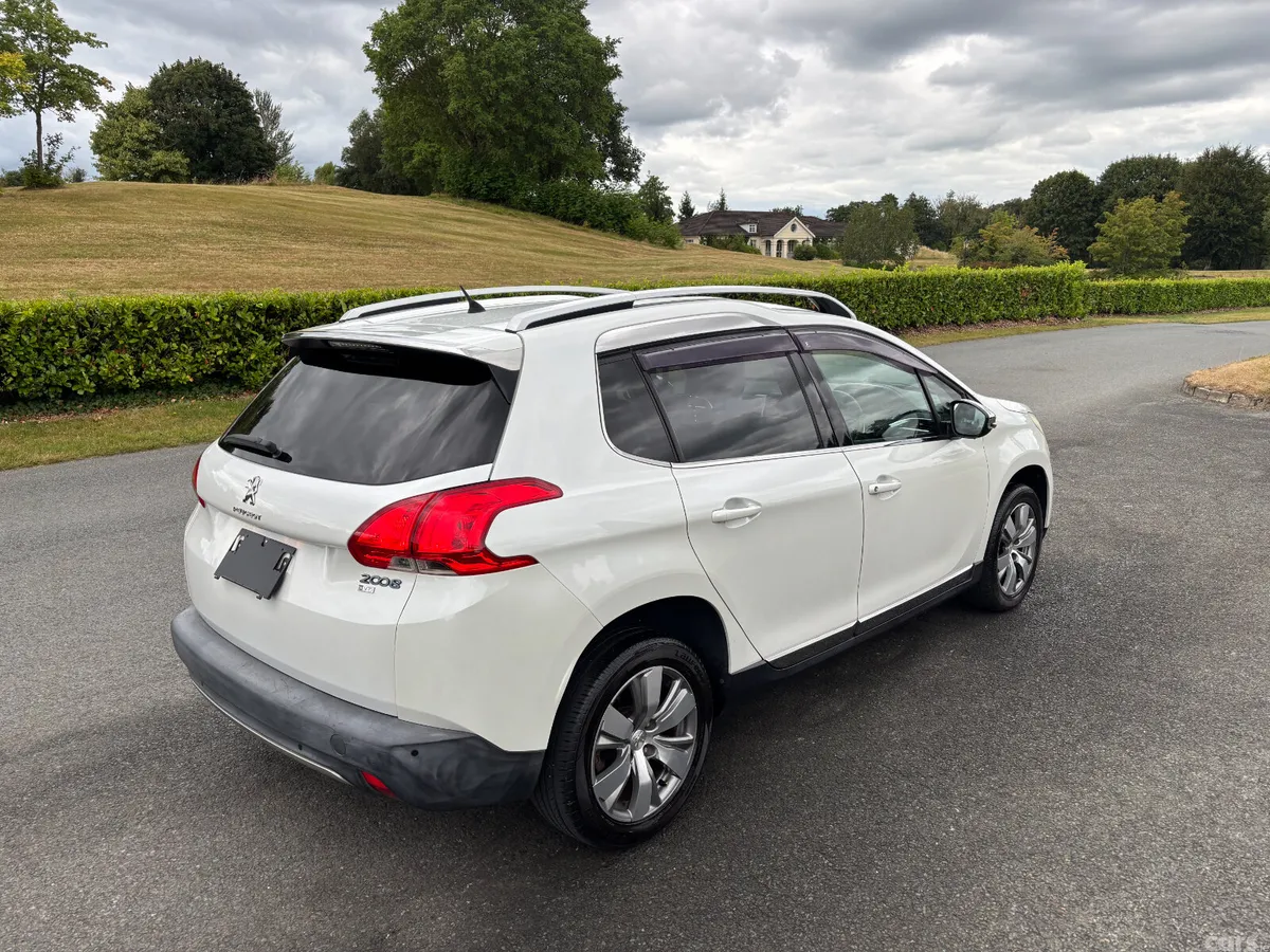 Peugeot 2008 Hatchback, Petrol, 2016, White