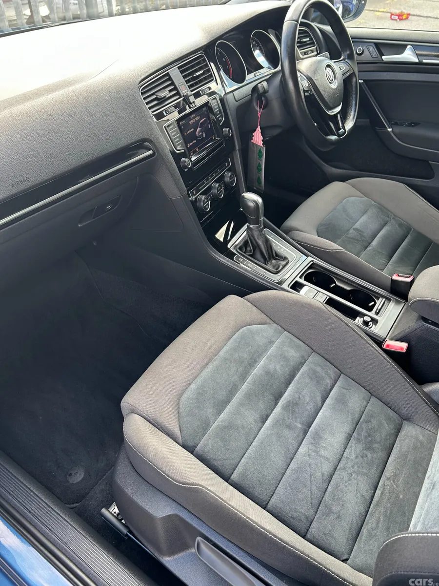 Volkswagen Golf Hatchback, Petrol, 2014, Blue
