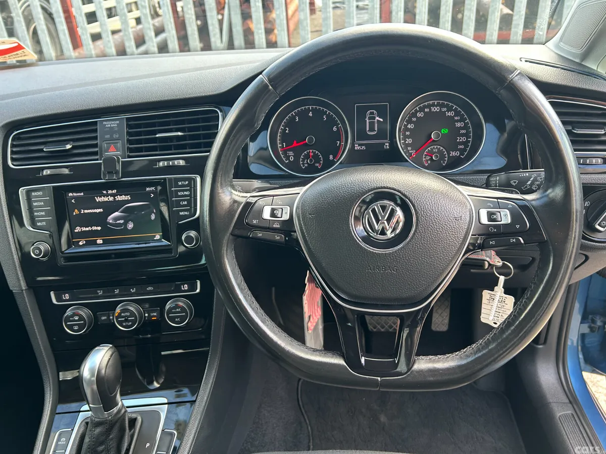 Volkswagen Golf Hatchback, Petrol, 2014, Blue
