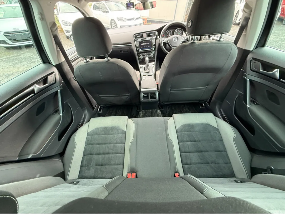 Volkswagen Golf Hatchback, Petrol, 2017, Black