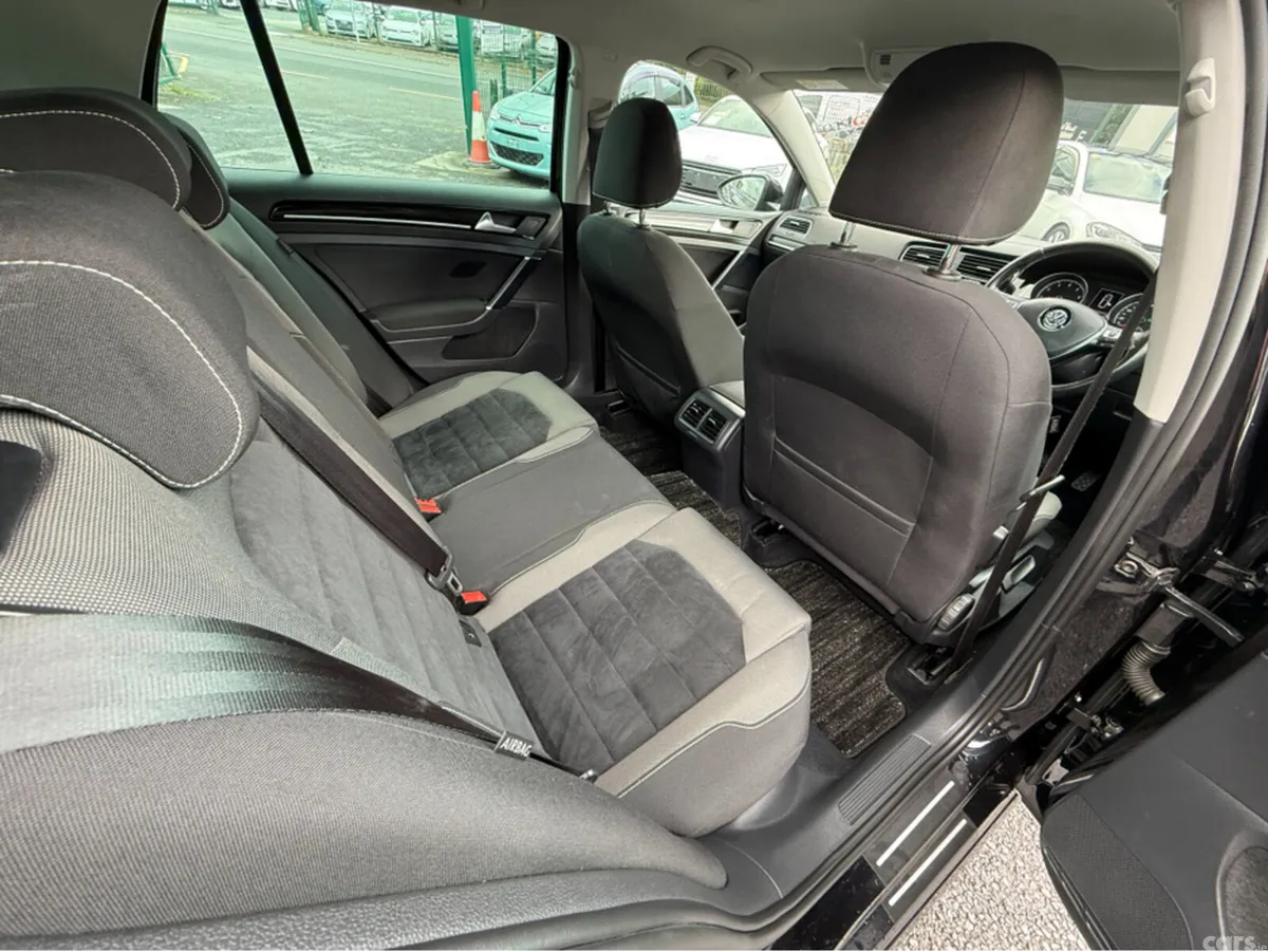 Volkswagen Golf Hatchback, Petrol, 2017, Black