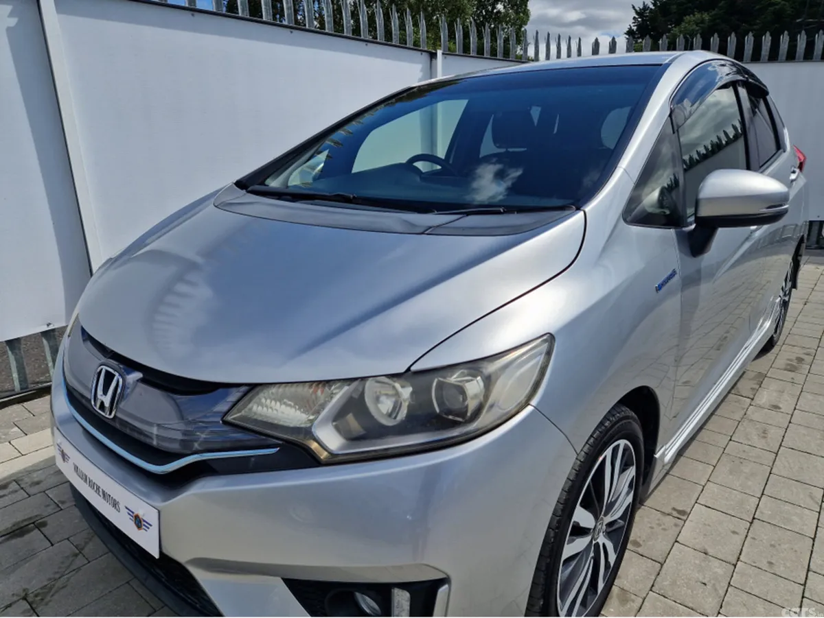 Honda Fit Hatchback, Petrol Hybrid, 2014, Silver