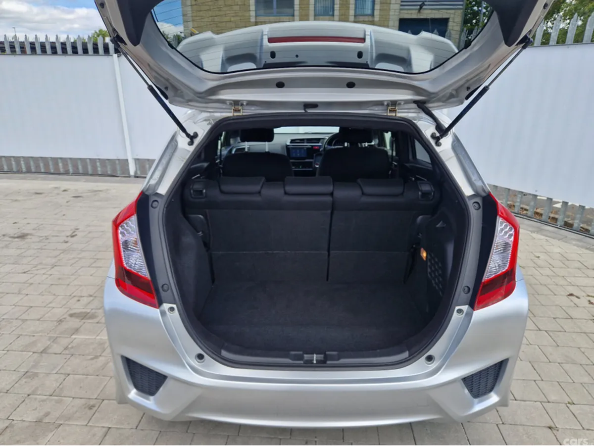Honda Fit Hatchback, Petrol Hybrid, 2014, Silver