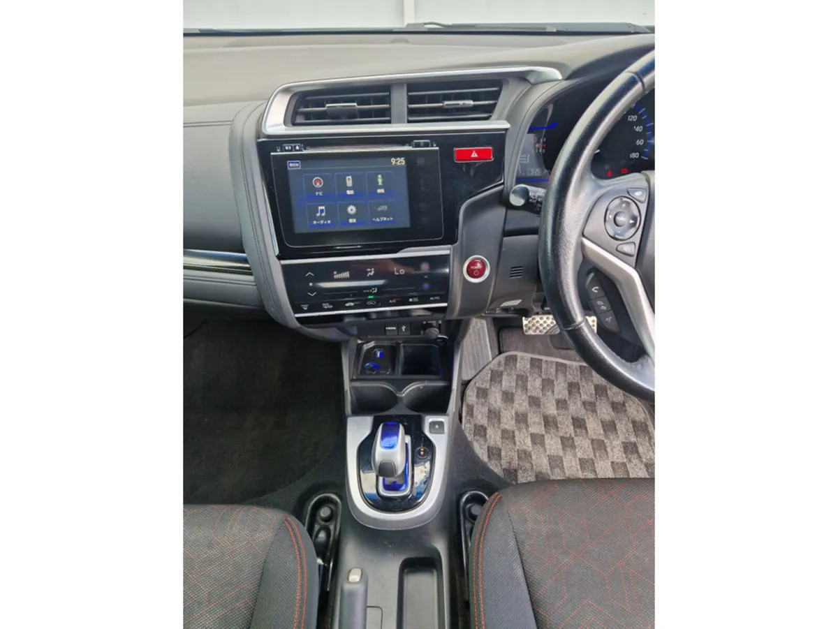 Honda Fit Hatchback, Petrol Hybrid, 2014, Silver