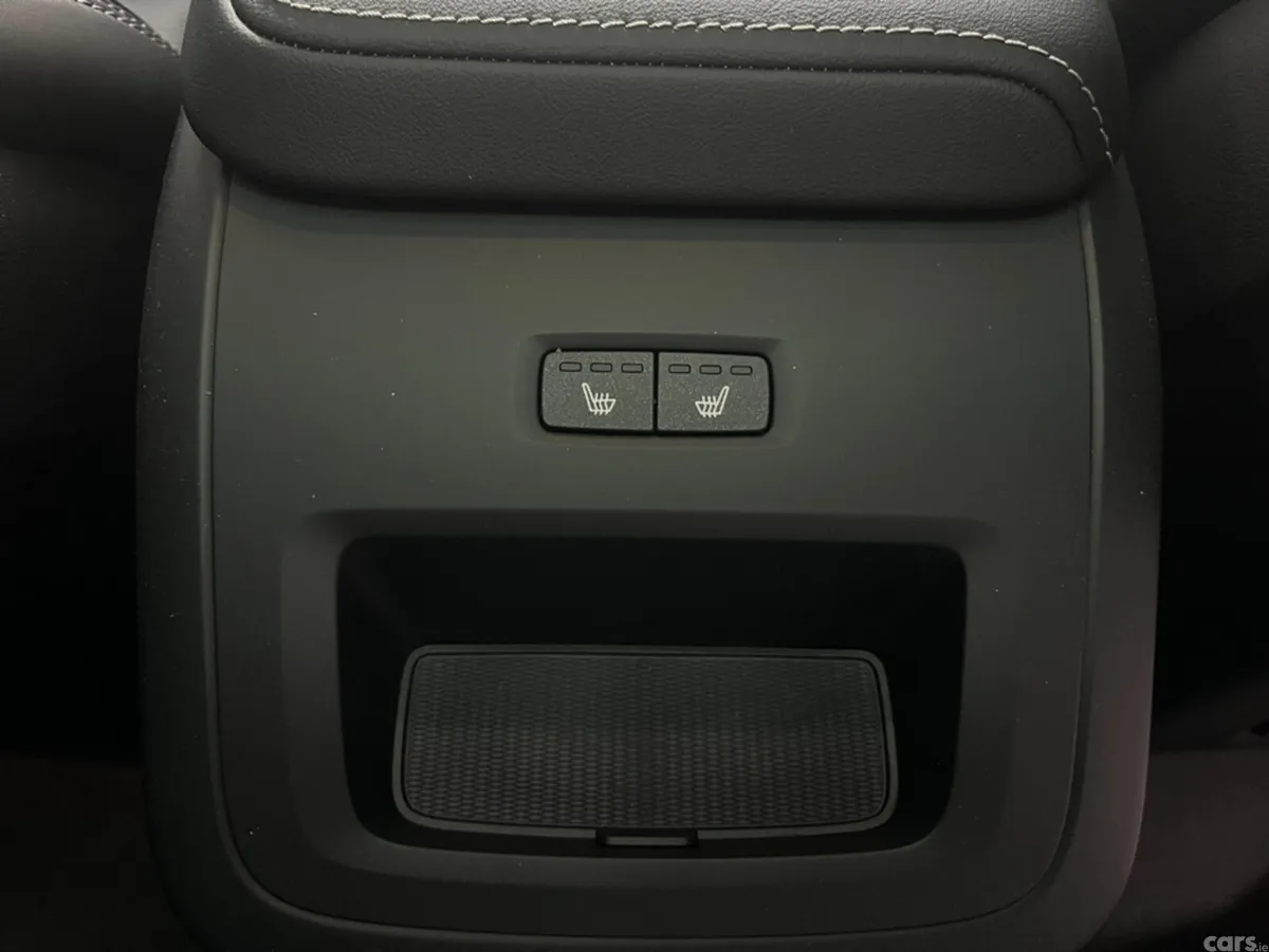 Volvo XC60 SUV, Petrol Plug-in Hybrid, 2024, Red