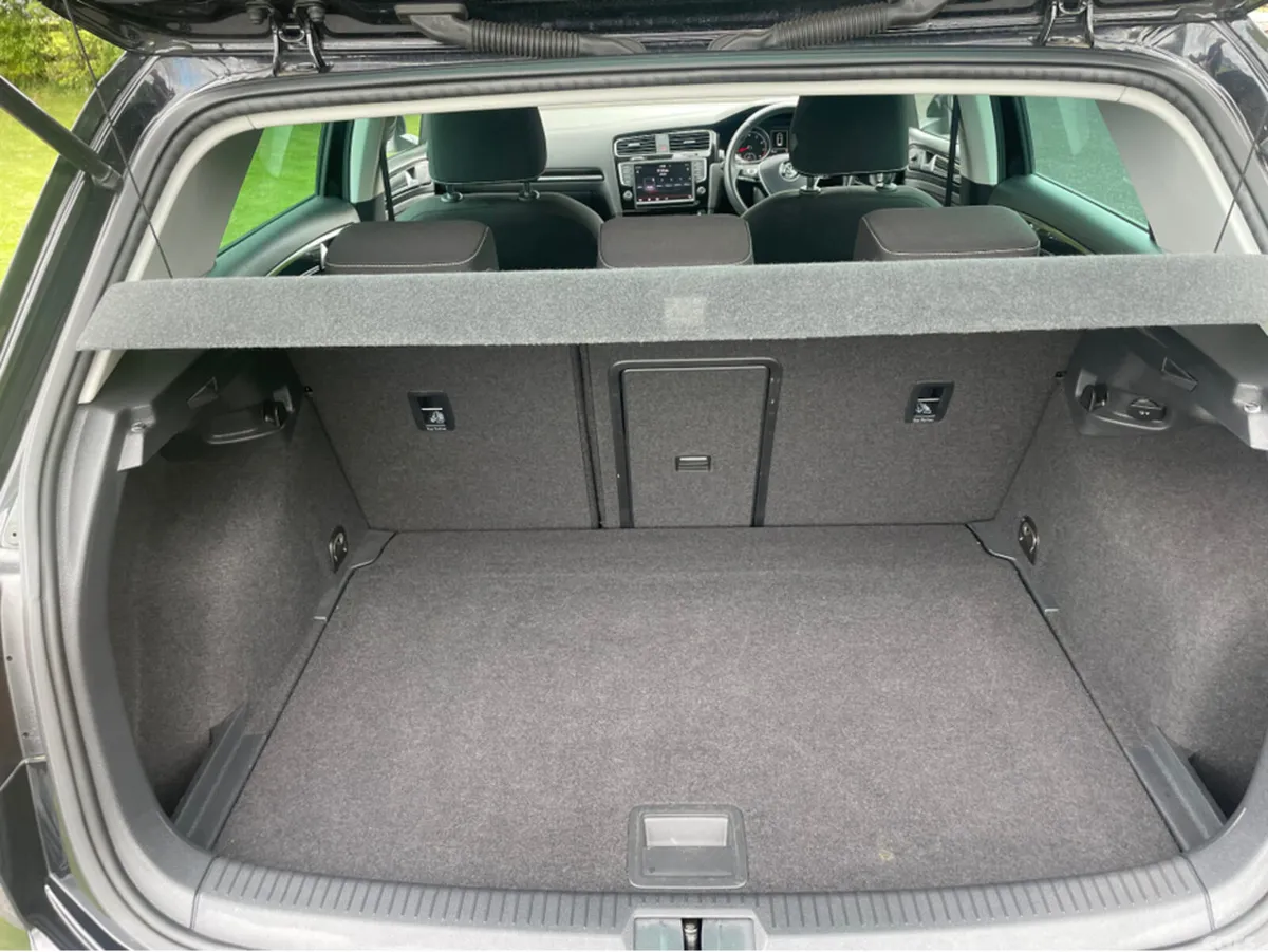 Volkswagen Golf Hatchback, Petrol, 2016, Black