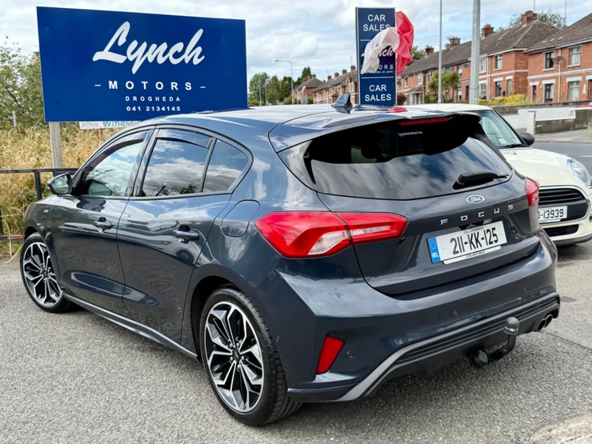Ford Focus Hatchback, Diesel, 2021, Blue