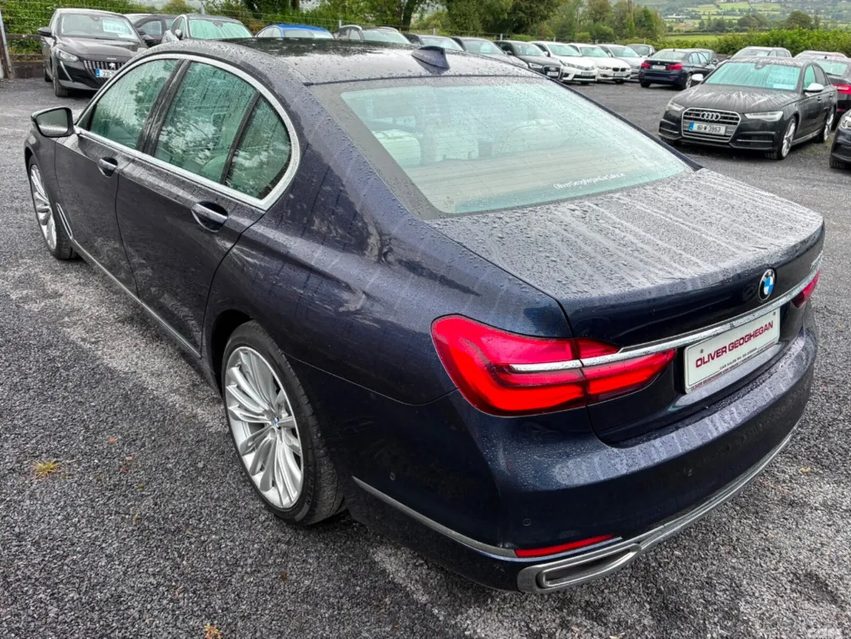 BMW 7-Series Saloon, Diesel, 2017, Blue