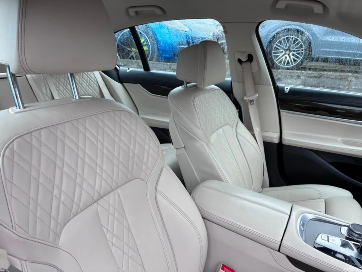 BMW 7-Series Saloon, Diesel, 2017, Blue