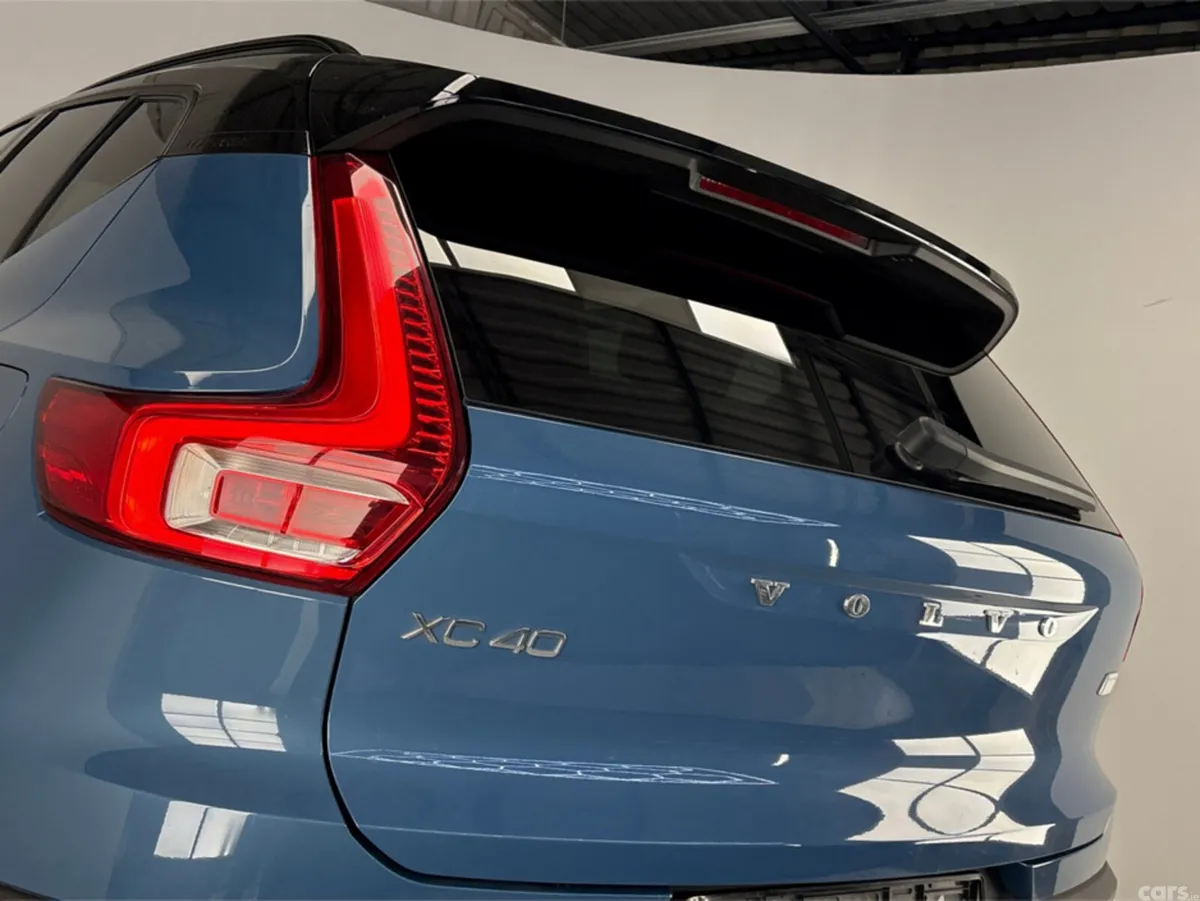 Volvo XC40 Estate, Electric, 2023, Blue