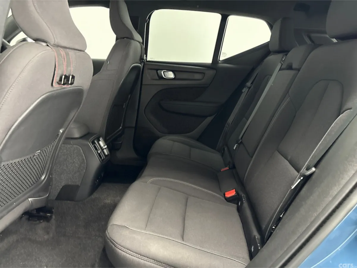 Volvo XC40 Estate, Electric, 2023, Blue