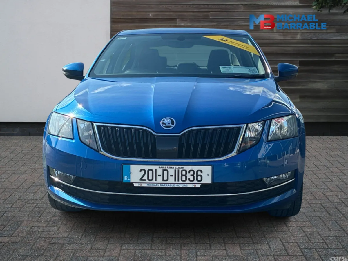 Skoda Octavia Hatchback, Petrol, 2020, Blue