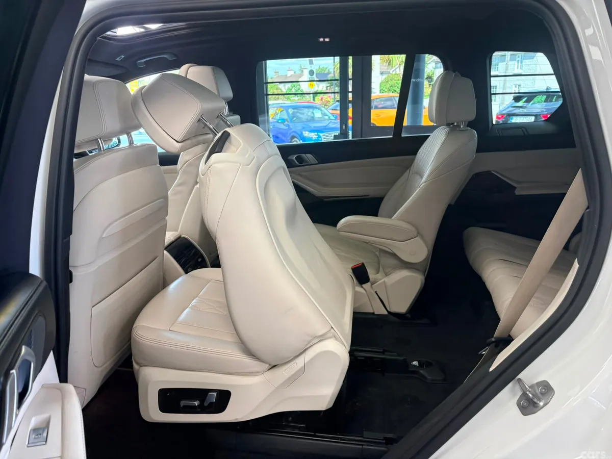 BMW X7 Estate/Jeep, Diesel, 2019, White