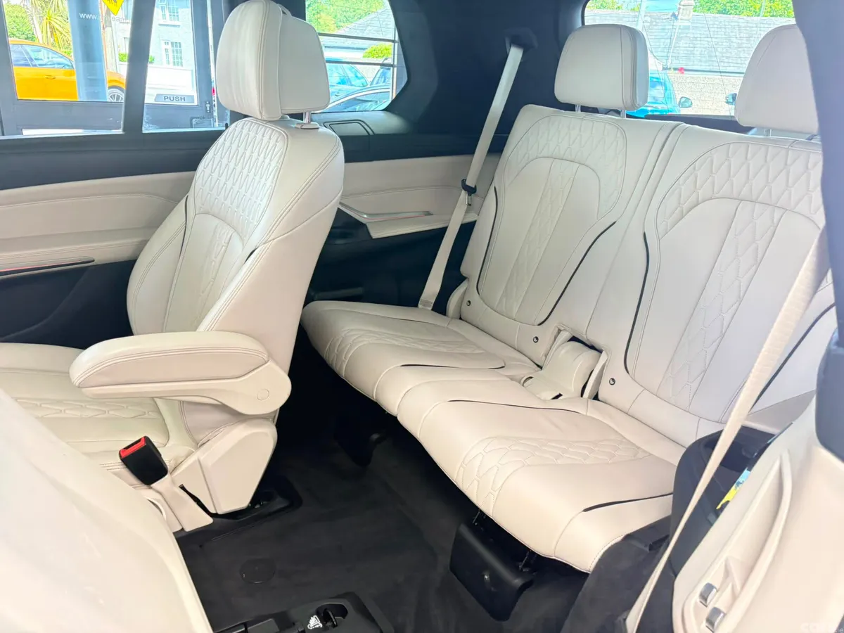 BMW X7 Estate/Jeep, Diesel, 2019, White