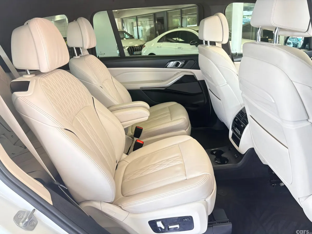 BMW X7 Estate/Jeep, Diesel, 2019, White