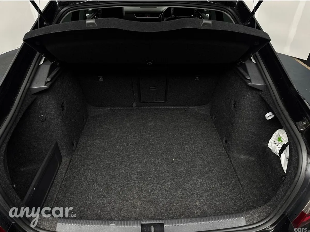 Skoda Octavia Saloon, Petrol, 2020, Black