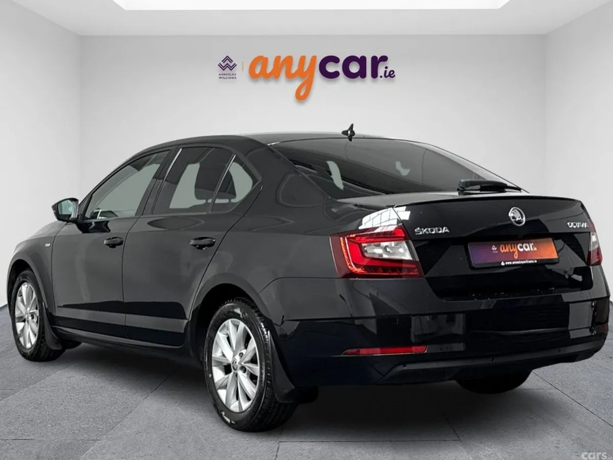 Skoda Octavia Saloon, Petrol, 2020, Black